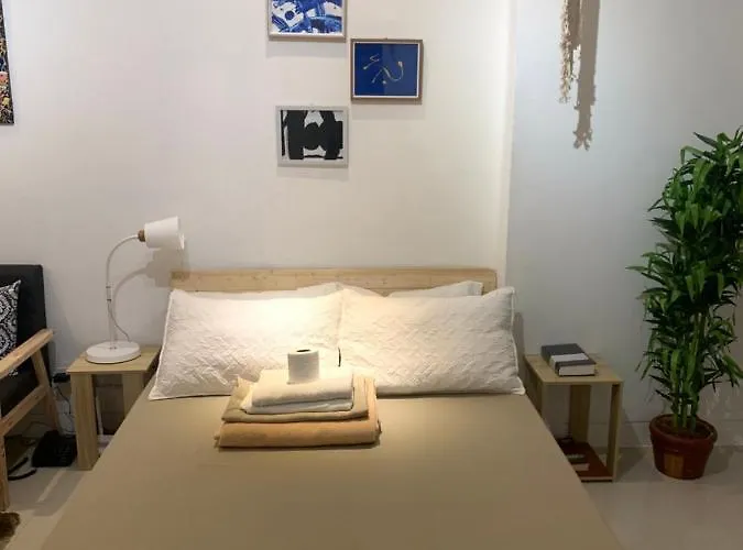Scandi Minimalist At Mckinley Hill Near Bgc 아파트호텔 마닐라