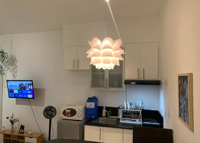 Scandi Minimalist At Mckinley Hill Near Bgc 아파트호텔 마닐라